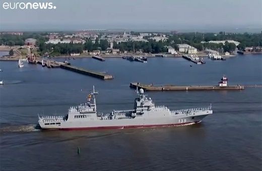 فیلم | کشتی های جنگی روس‌ها درحضور پوتین به نمایش در آمدند