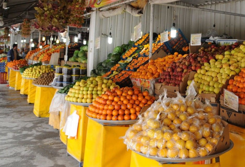 نرخ میوه  در میادین بار مشهد در سیزده مرداد