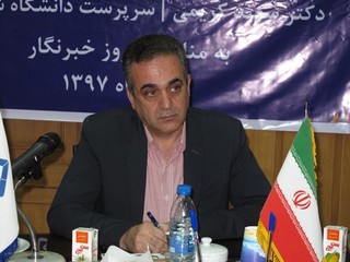 تجلیل سرپرست دانشگاه شهرکرد از خبرنگار قدس آنلاین و روزنامه قدس