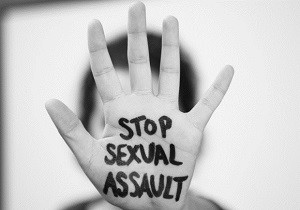 نگرانی حدود ۷۰ درصد زنان انگلیسی از مورد تجاوز قرار گرفته شدن در جشنواره‌ها!
