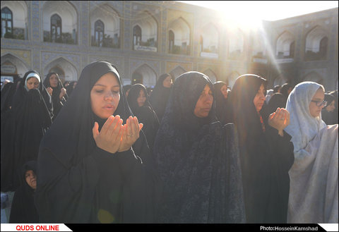 نماز باشکوه عید قربان در حرم رضوی اقامه شد/گزارش تصویری