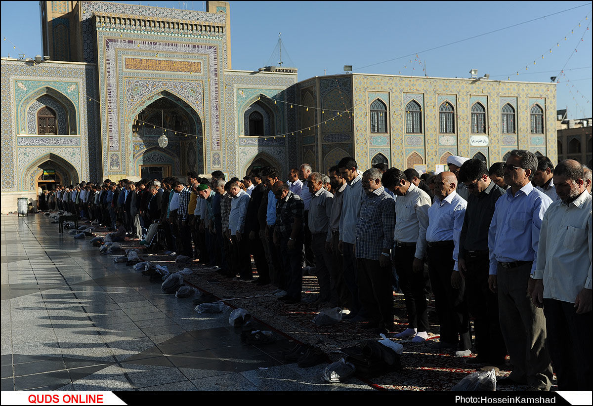 نماز باشکوه عید قربان در حرم رضوی اقامه شد/گزارش تصویری