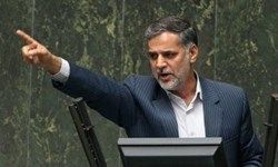 نقوی حسینی: گره زدن مشکلات کشور به مذاکره خیانت در حق مردم است