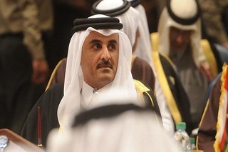 رایزنی امیر قطر و مسئول نظامی آمریکا درباره همکاری های دفاعی

