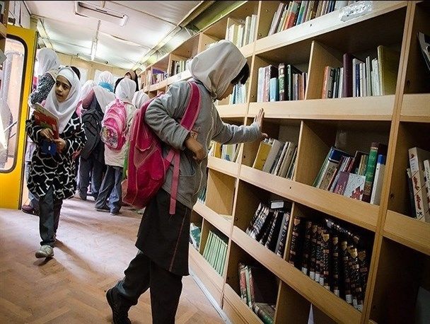"کتاب‌نوش" کار تمیزِ فرهنگی در حوالی مشهد