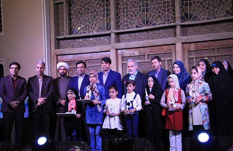  نفرات برگزیده هشتمین جشنواره کتابخوانی رضوی استان یزد معرفی شدند 