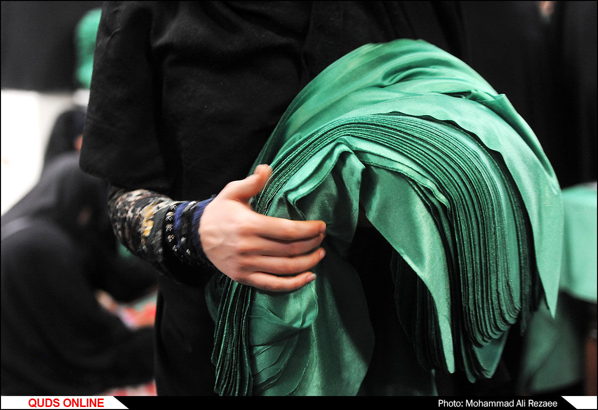کارگاه دوخت لباس شیرخوارگان حسینی حرم مطهر رضوی