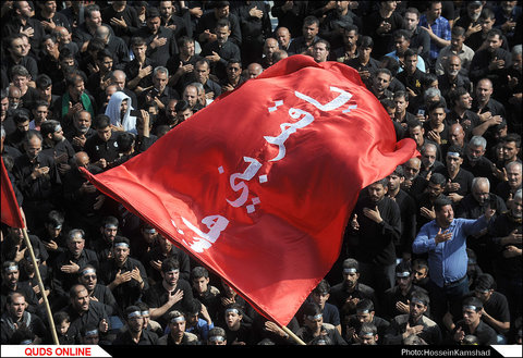 عزاداری روز عاشورا در حرم امام رضا(ع)/گزارش تصویری