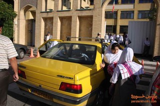سرویس‌دهی بیش از ۴ هزار راننده خانم به دانش‌آموزان دختر در مشهد