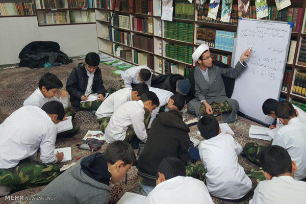 محراب مسجد، سنگر تعلیم و تربیت