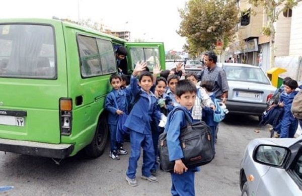 سرهنگ جبارزاده: خانواده‌ها از سرویس‌های مدارس دارای مجوز استفاده کنند