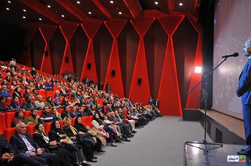 استقبال دولت از سرمایه‌گذاران برای ساخت سالن تئاتر درمشهد
