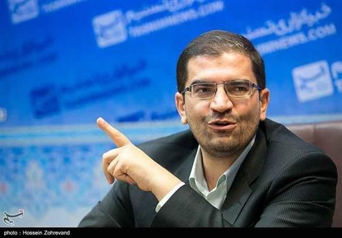 قاضی‌زاده هاشمی:روسای‌ جمهور برای اصلاح‌طلبان حکم "دستمال کاغذی" دارند