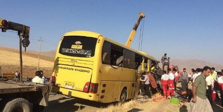 تصادف اتوبوس با تراکتور در اردبیل/ 28 مسافر دچار حادثه شدند