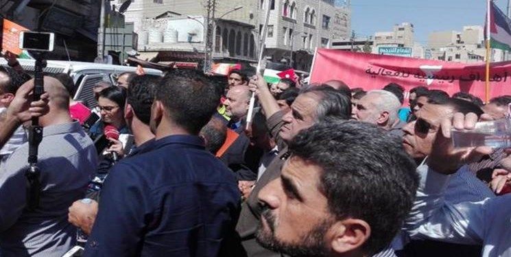 اردنی‌ها علیه قانون «مالیات بر درآمد» تظاهرات کردند