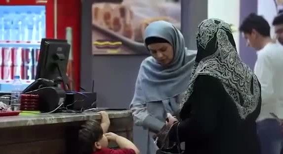 فیلم| دوربین مخفی جالب و دیدنی از یک داروخانه در تهران