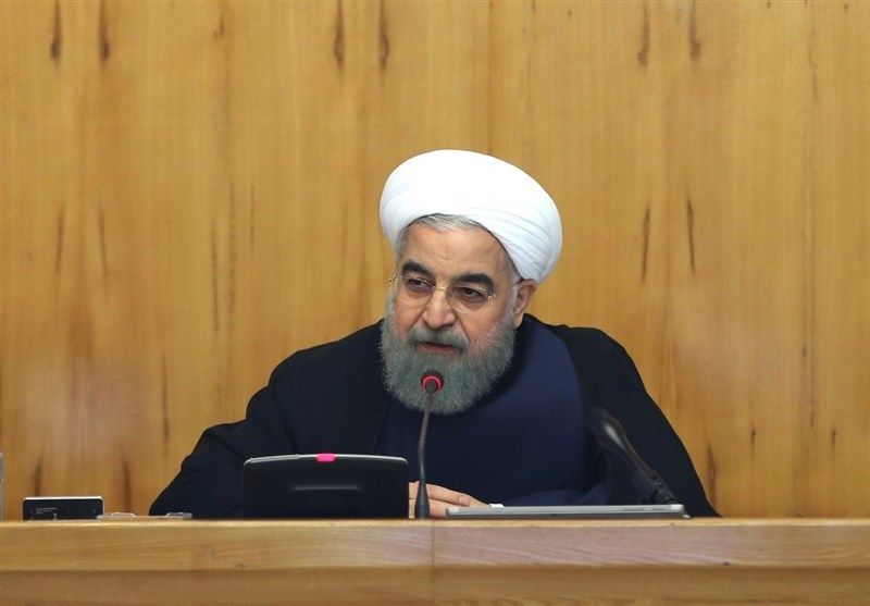 روحانی: با قدرت مقابل آمریکا می‌ایستیم/قیمت ارز را باید متعادل نگه داریم