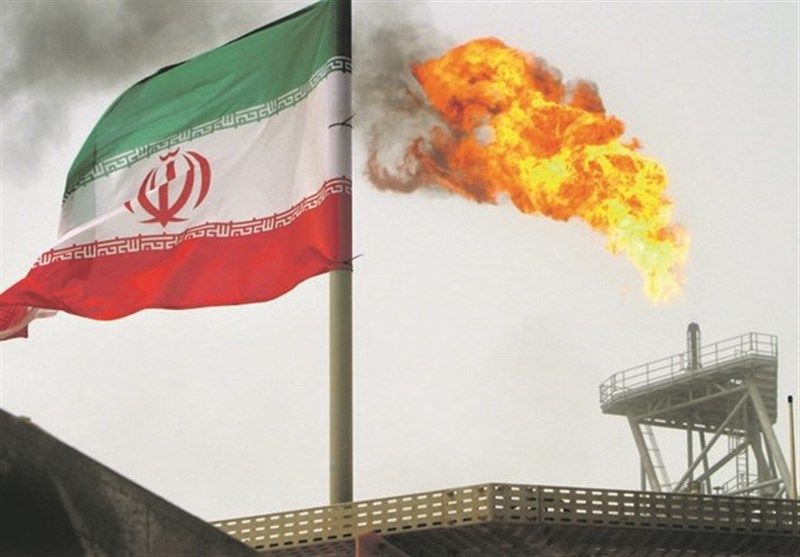 مقام آمریکایی: واشنگتن به دنبال معافیت کشورهایی است که واردات نفت از ایران را کاهش داده‌اند