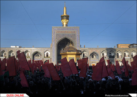 آیین بدرقه خدام اربعین حسینی در حرم مطهر رضوی برگزار شد/گزارش تصویری