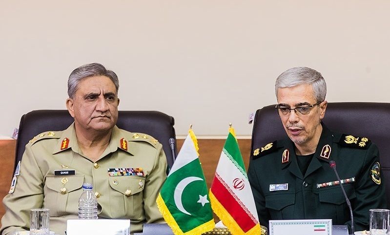 "مرزبانان ایرانی" موضوع تماس تلفنی سردار باقری با فرمانده ارتش پاکستان