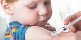 تزریق واکسن آنفلونزا به کودکان پیش از مراسم پیاده‌روی اربعین ضروری است