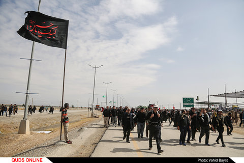 زائران اربعین حسینی در پایانه مرزی مهران
