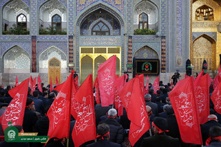 زائرین اربعین درمشهد:عشق حسین روح مسلمانی من است/ حب‌الحسین یجمعنا