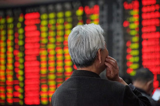 در معاملات امروز بازارها، سهام آسیایی افت کرد