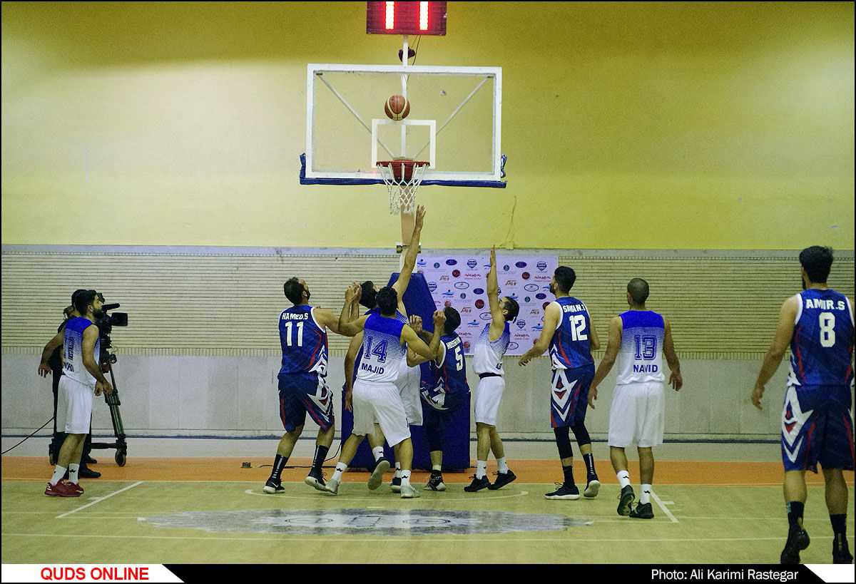 دیدار تیم های بسکتبال آویژه صنعت پارسا مشهد و شهرداری گرگان