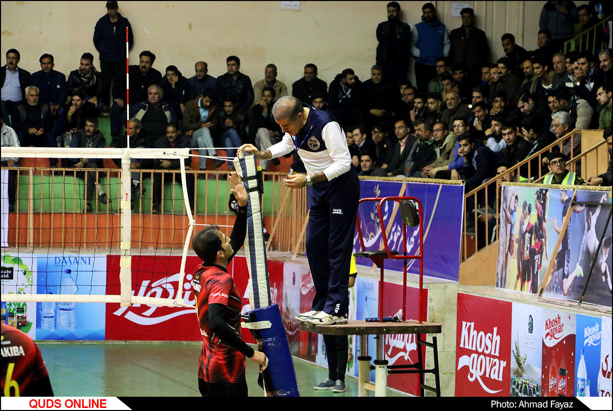 دیدار نفس گیر تیم والیبال پیام مشهد مقابل شهروند اراک