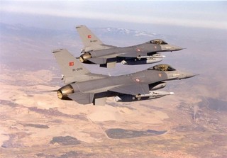 عملیات جنگنده‌های ترکیه در شمال عراق/ ۱۹ عضو پ.ک.ک کشته شدند