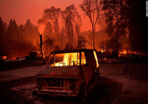 بیش از هزار مفقود در آتش‌سوزی مرگبار کالیفرنیا/ این حادثه ده هزار نفر را آواره کرده است