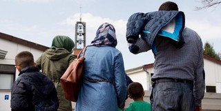 برلین بازگرداندن پناهجویان سوری را بررسی می‌کند