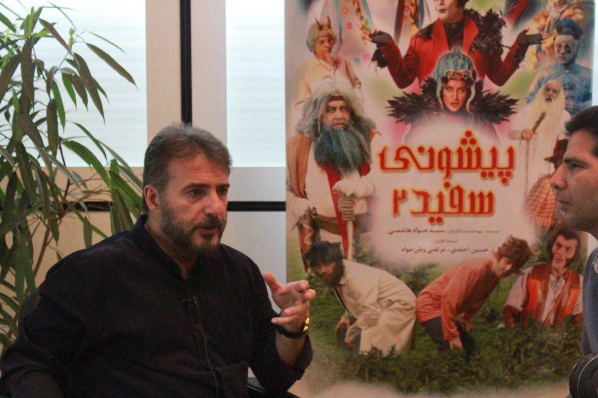 فیلم| گفت و گوی قدس آنلاین با سید جواد هاشمی در مورد فیلم پیشونی سفید ۲