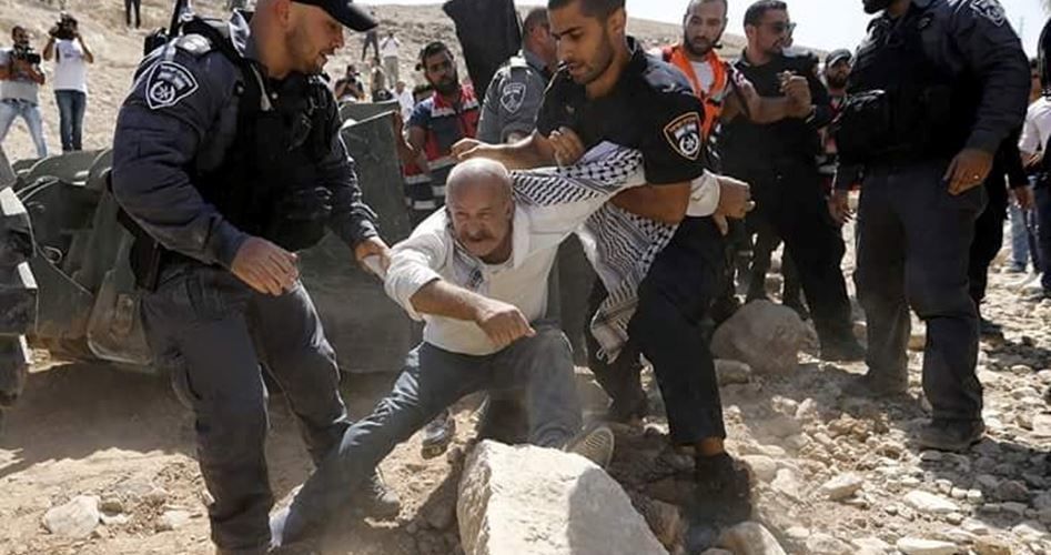 ادامه اعلام همبستگی مردم با فلسطینیان ساکن "خان‌احمر"