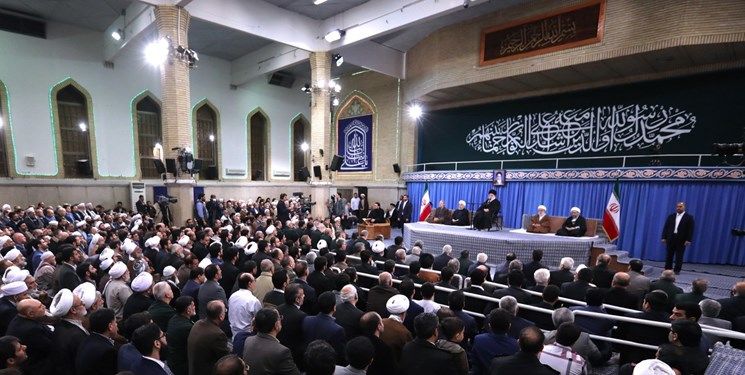  دیدار مسئولان نظام و میهمانان کنفرانس وحدت اسلامی‌ با رهبر انقلاب