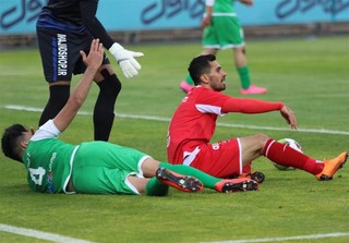 بابایی: داور صحنه‌های ۵۰-۵۰ را به سود پرسپولیس سوت می‌زد