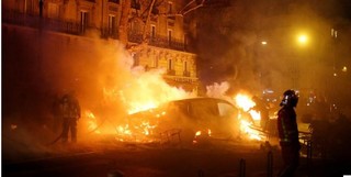 فرانسه در آستانه اعلام "وضعیت اضطراری" برای جلوگیری از اعتراضات بیشتر
