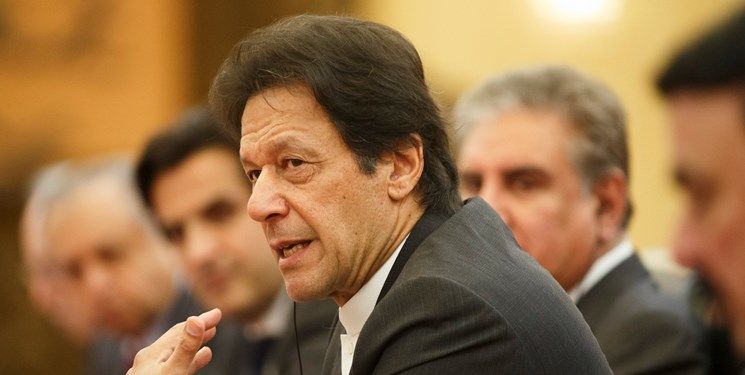 عمران خان: مردم پاکستان نگران کاهش ارزش روپیه نباشند؛ نوسانات مقطعی است