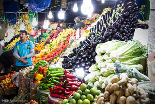 نرخ بازار میوه ۱۴آذر  در میادین بار مشهد