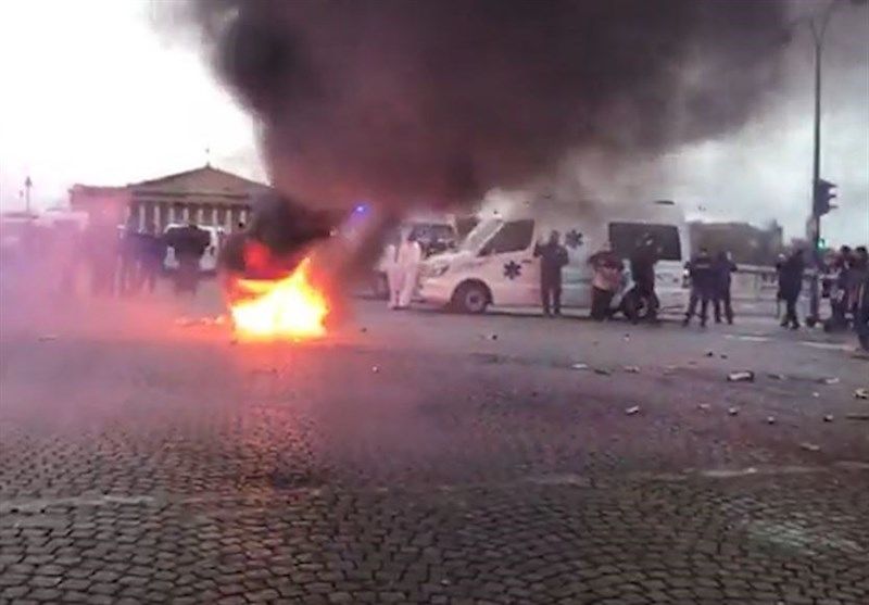 اعتراضات مردمی در فرانسه ادامه دارد 