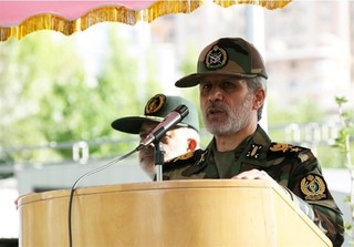 وزیر دفاع: خدمت‌رسانی‌های خالصانه سپاه دل هر ایرانی را سرشار از امید می‌کند