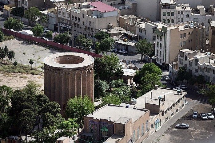 بررسی وضعیت برج طغرل در شورای شهر تهران
