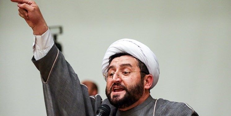 شکایت روحانی دبیرکل حزب مردمی اصلاحات را به دادگاه کشاند