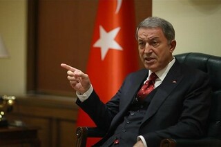وزیر دفاع ترکیه: آموزش تروریست‌ها توسط آمریکا غیرقابل قبول است