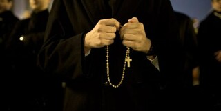 اتهام بیش از ۷۰۰ کشیش آمریکایی به آزار جنسی کودکان