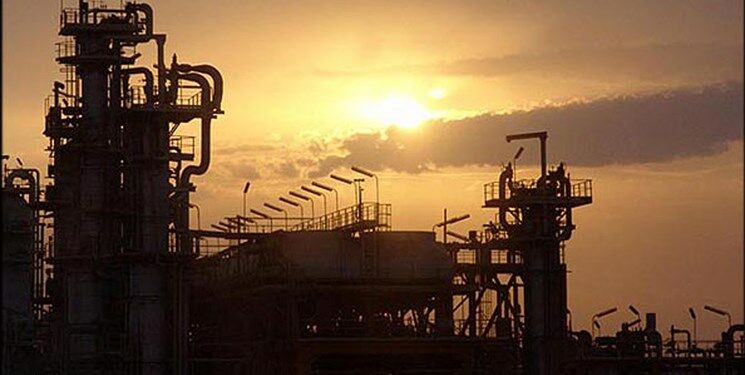 بلومبرگ: هند نفت ایران را فقط به پالایشگاه‌های دولتی می‌دهد