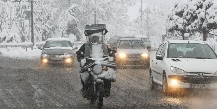  وقوع برف و کولاک در ۷ استان/ رهاسازی خودروهای مسافران در راه مانده

