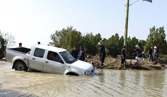 تخلیه اضطراری بیش از ۱۰۰ منطقه در خوزستان
