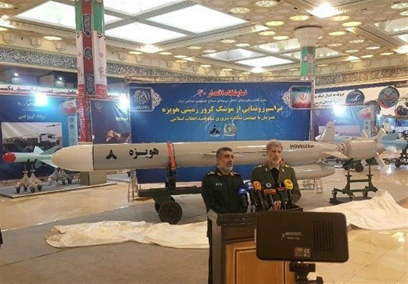 جدیدترین موشک کروز زمینی ایران با نام "هویزه" رونمایی شد
